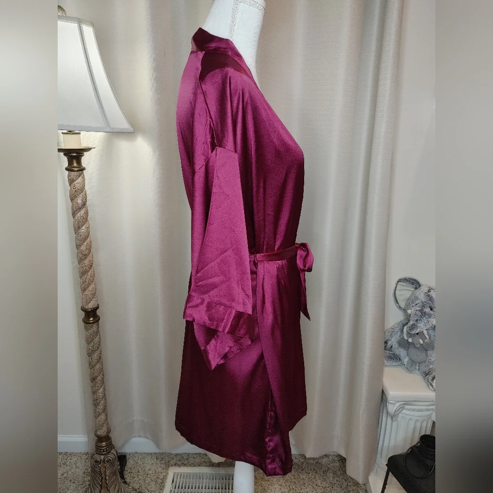 Victoria's Secret Very Sexy Short Satin Kimono Robe, Wine M/L - Picture 4 of 11